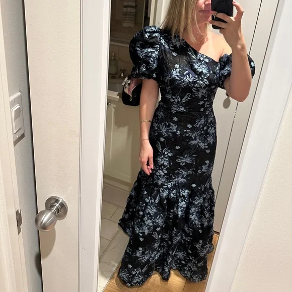 Elliatt Black and Blue Floral Maxi Dress - Picture 6 of 6